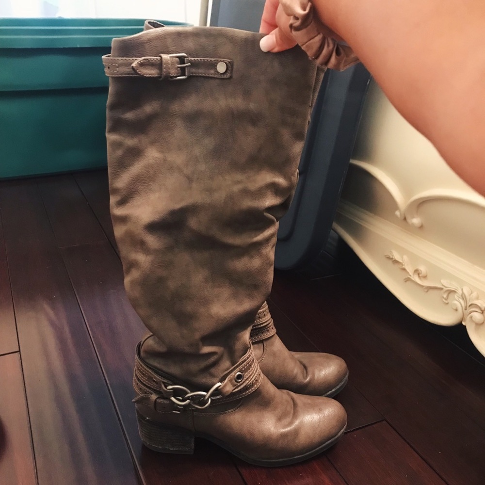 Carlos Santana heeled boots ✨